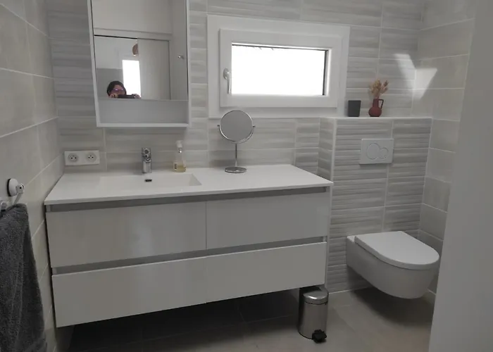 Maison Avec Jardin A 5 Minutes A Pied Des Plages *